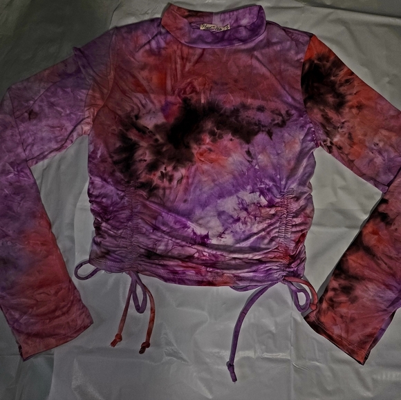 NWT Dolls Kill Pink Marbled Tye Dye Long Sleeve Crop Top - Picture 8 of 10